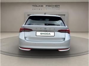 Skoda Octavia SOFORT VERFÜGBAR!Combi Tour Navi AHK ACC HUD PDC eHeck