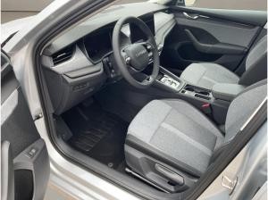 Skoda Octavia SOFORT VERFÜGBAR!Combi Tour Navi AHK ACC HUD PDC eHeck