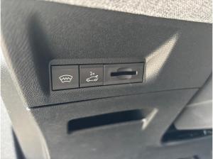 Peugeot 3008 GT Hybrid 145 eDSC SHZ+Winterpaket+ACC+Navi