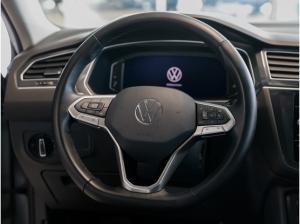 Volkswagen Tiguan Allspace 1,5 TSI DSG Life AHK ACC NaviMedia 7-Sitzer