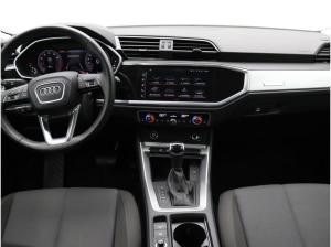 Audi Q3 40 TFSI quattro S-tronic / MMI-Navi plus, RFK