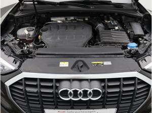 Audi Q3 40 TFSI quattro S-tronic / MMI-Navi plus, RFK