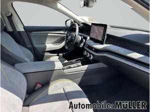 Skoda Superb Combi 2.0 TDI 142 kW 4x4 DSG Selection Allrad HUD AHK Navi digitales Cockpit