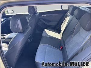 Skoda Superb Combi 2.0 TDI 142 kW 4x4 DSG Selection Allrad HUD AHK Navi digitales Cockpit