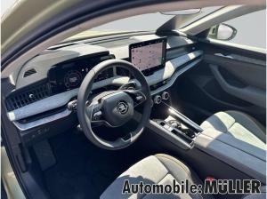 Skoda Superb Combi 2.0 TDI 142 kW 4x4 DSG Selection Allrad HUD AHK Navi digitales Cockpit