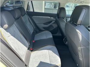 Skoda Superb Combi 2.0 TDI 142 kW 4x4 DSG Selection Allrad HUD AHK Navi digitales Cockpit