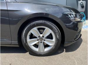 Volkswagen Passat Variant 2.0 TDI DSG 4Motion AHK NAVI RFK