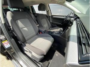 Volkswagen Passat Variant 2.0 TDI DSG 4Motion AHK NAVI RFK
