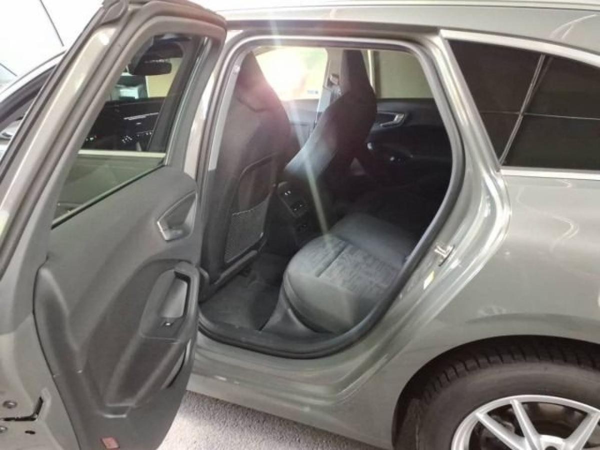 Audi A5 Avant TFSI qu. *LED+*AHK*Assistenz*