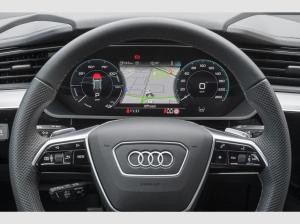 Audi Q8 e-tron 55 S line/Matrix/HuD/22KW/360°/ACC/22Zoll