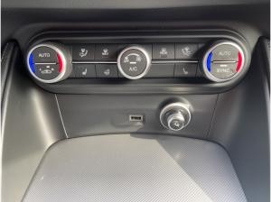 Alfa Romeo Stelvio Veloce Q4 2.2 PDC+KAMERA+CARPLAY+NAVI