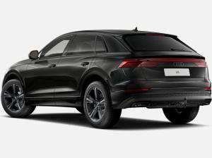 Audi Q8 (4MT)