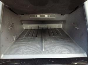 Volkswagen Tiguan R-Line 1.5 TSI DSG/Matrix, Pano,360°Kamer