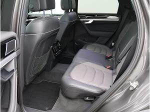 Volkswagen Touareg R-Line 3.0TDI 4M DSG / Matrix, Pano, AHK