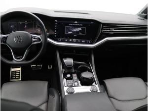 Volkswagen Touareg R-Line 3.0TDI 4M DSG / Matrix, Pano, AHK
