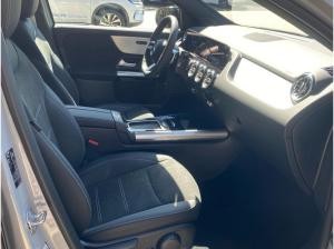 Mercedes-Benz GLA 200 AMG Multibeam-LED Panorama Kamera AHK