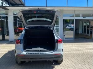 Mercedes-Benz GLA 200 AMG Multibeam-LED Panorama Kamera AHK