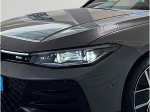 Volkswagen Passat Variant 2.0 TDI R-LINE 4M NAVI*360°KAM*AHK*MATRIX