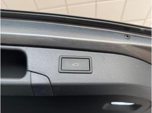 Volkswagen Passat Variant 2.0 TDI R-LINE 4M NAVI*360°KAM*AHK*MATRIX