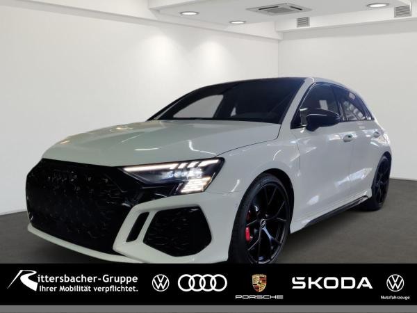 Audi RS3 Sportback - Matrix LED Pano B&O RS Sportabgasanl Dachk.spoiler carbon