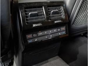 Volkswagen Touareg R-Line 3.0 l V6 TDI SCR 4MOTION Massage