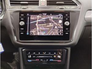 Volkswagen Tiguan Allspace 2.0 TDI DSG Life 7Sitze Navi LED DAB+