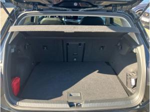 Volkswagen Golf VIII Life 1.5 TSI DSG / LED, ACC, AHK, Navi