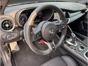 Alfa Romeo Giulia Quadrifoglio 2.9 V6 Bi-Turbo - Akrapovic