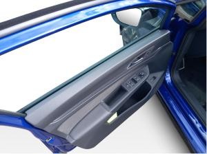 Volkswagen Golf VIII Variant 1.5 eTSI DSG - R-Line