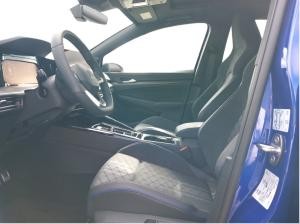 Volkswagen Golf VIII Variant 1.5 eTSI DSG - R-Line
