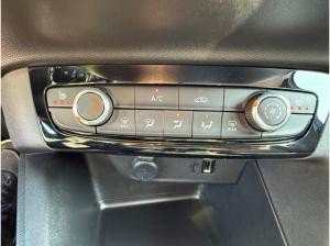 Opel Corsa F 1.2 Navi+SHZ+Winterp.+Kam.+PDC+SpurH