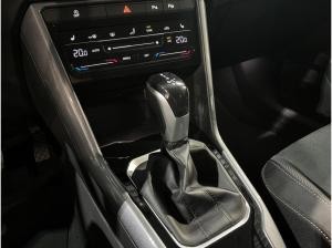 Volkswagen T-Roc Style 1.5 TSI*NAV*DSG*CAM*ACC*IQ DRIVE*LED