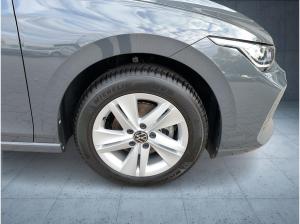 Volkswagen Golf 1.5 TSI Basis KlimaA LED PDC SHZ SpurH