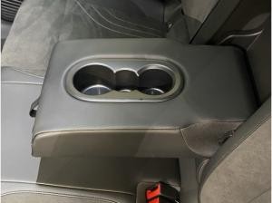 Volkswagen ID.4 Pro Performance Move 82 kWh / Navi STHZ AHK