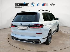 BMW X7 xDrive40i M Sport /NP= 119.680,- / Pano / AHK