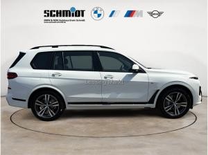 BMW X7 xDrive40i M Sport /NP= 119.680,- / Pano / AHK