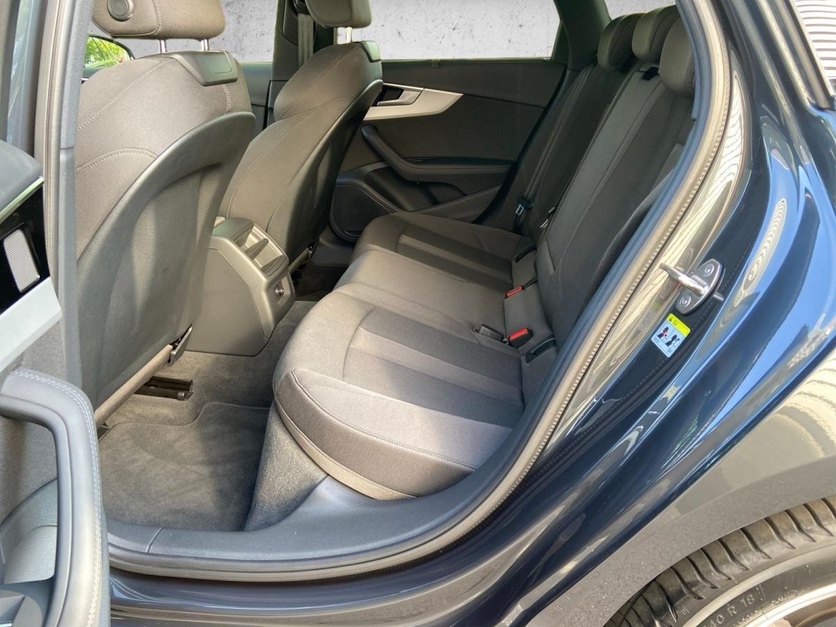 Audi A4 Avant 35 TFSI adv. S-tr. *LED*AHK*Navi*