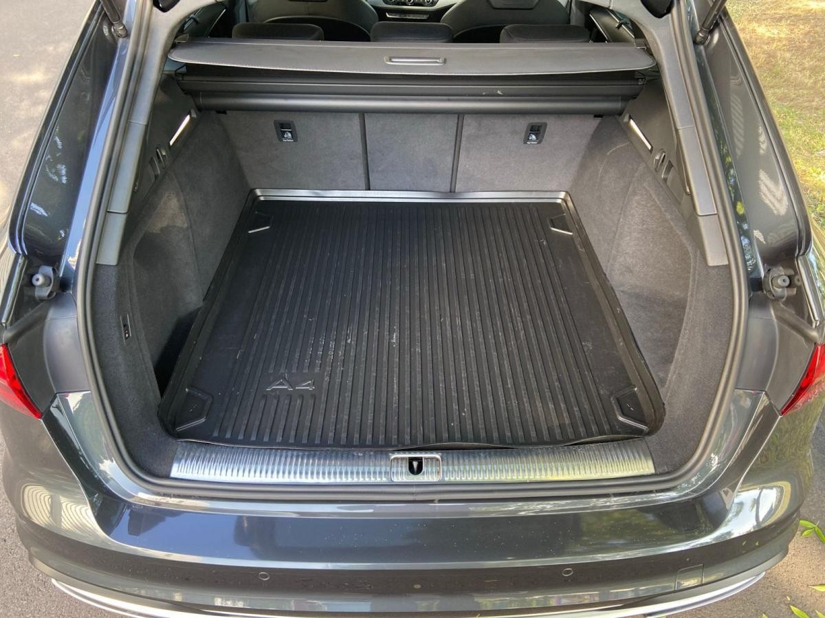 Audi A4 Avant 35 TFSI adv. S-tr. *LED*AHK*Navi*