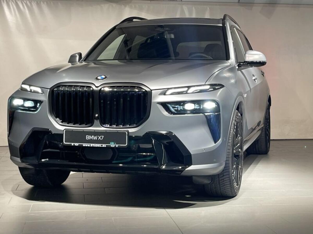 BMW X7 xDrive40d LAGERAKTION Businesskunden!