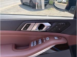 BMW X7 xDrive40i M Sport /NP= 119.680,- / Pano / AHK