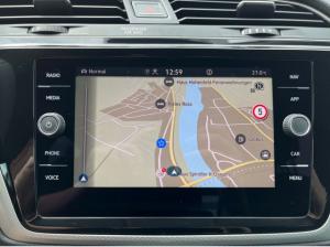 Volkswagen Touran Move 1.5 TSI DSG / 7-Sitze, LED, AHK, RFK