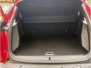 Peugeot 2008 e- Elektromotor 136 (e-) e- **FLA LM KAM **