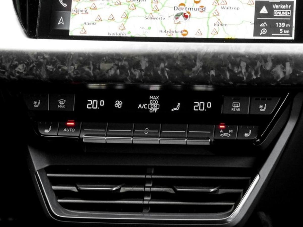 Audi RS e-tron GT performance quattro CARBONDACH LM21