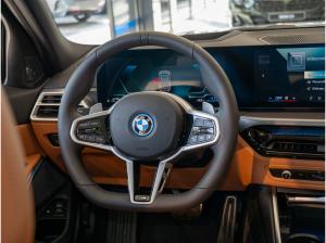 BMW 330 e xDrive Limousine