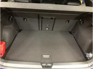 Volkswagen Golf R-Line 1.5 l eTSI / SOFORT VERFÜGBAR !