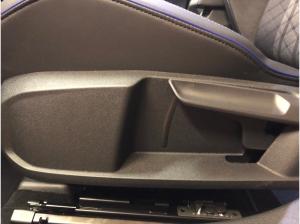 Volkswagen Golf R-Line 1.5 l eTSI / SOFORT VERFÜGBAR !