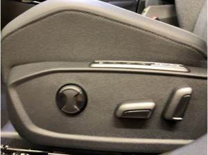 Volkswagen Golf VIII Lim. 1.5 eTSI Style / SOFORT VERFÜGBAR !