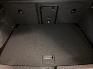 Volkswagen Golf VIII Lim. Life 1.5 l eTSI / SOFORT VERFÜGBAR !