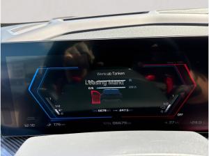 BMW XM 4.4 M Drivers Package / Bowers & Wilkins /