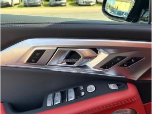 BMW XM 4.4 M Drivers Package / Bowers & Wilkins /